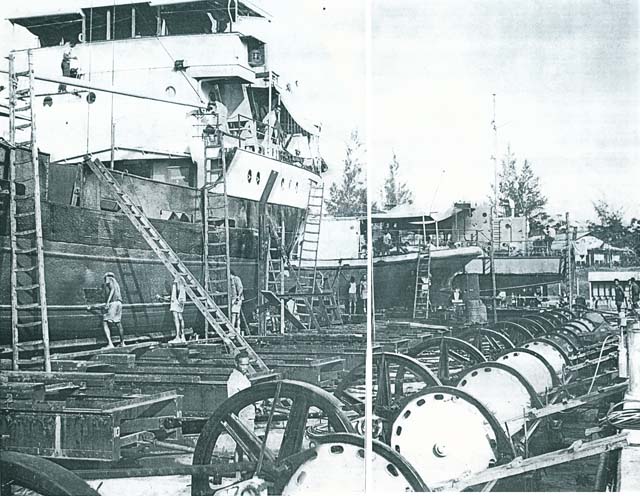 Foto 19  Sebagian pemeliharaan kapal itulah membuang tahi besi dengan mengetjat kembali badan kapal itu.